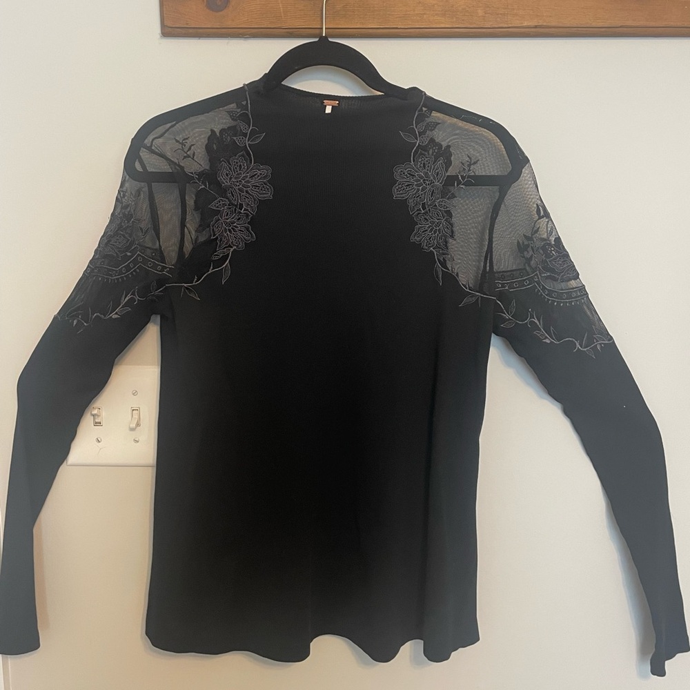 Free People Black Floral Lace Shoulders Cotton Long Sleeve Top Size S P
